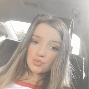 Meet your Posher, Kenadee